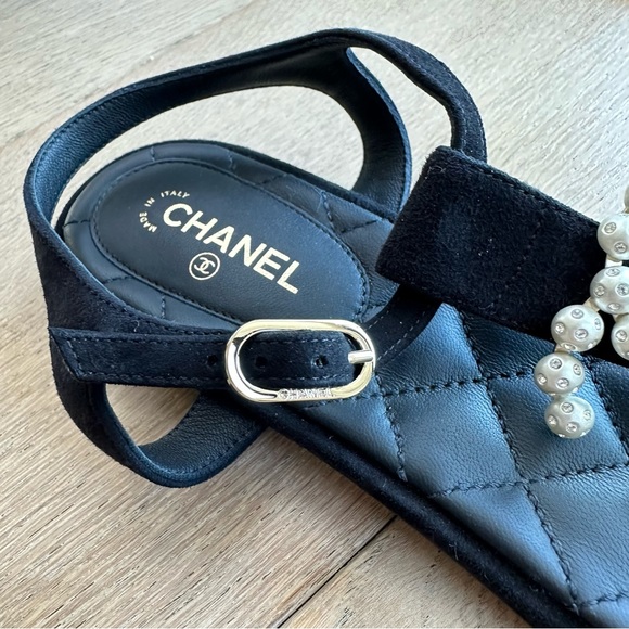 Authentic Chanel Suede Quilted Lambskin Silver Jeweled CC Thong Sandals - Picture 9 of 13